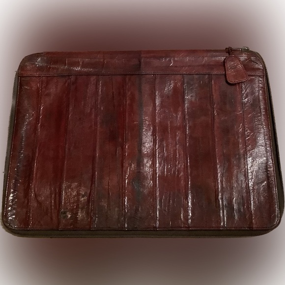 Other - EUC EDC Eelskin & Suede leather Portfolio clamshell organizer